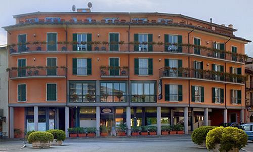 Hotel Residence Dei Fiori Baveno Exterior photo